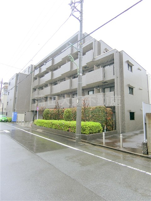 ルーブル多摩川参番館の外観