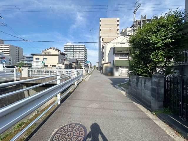 西七条掛越町　新築参考プランの前面道路含む現地写真|阪急沿線とJR沿線の2路線利用ができる為、通勤や通学に嬉しい！（R8.5撮影）