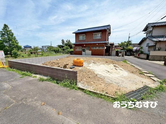 春日井市牛山町郷中第1(全1棟)の前面道路含む現地写真