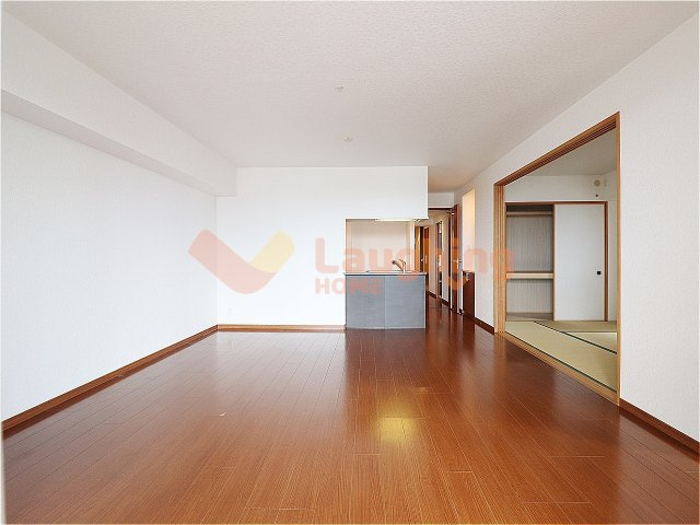 ライオンズ日吉町レジデンスの居間・リビング|使いやすいリビングです※別号室の写真になります