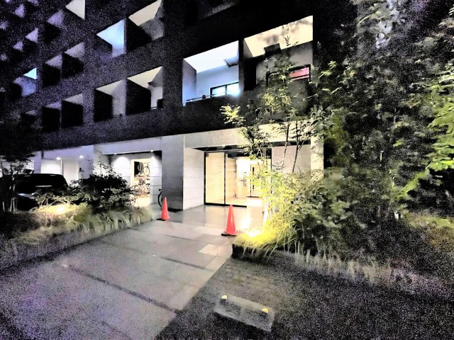 ライジングプレイス川崎のエントランス