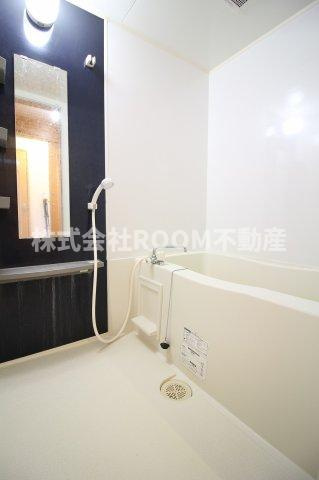 末吉大丸マンションの浴室|落ち着いた空間のお風呂です