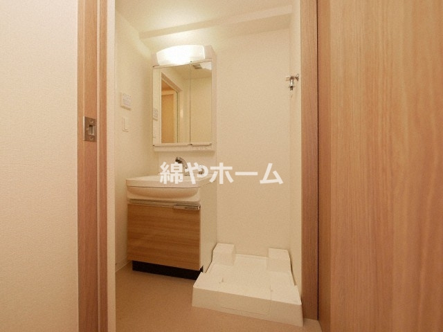 レオンコンフォート上本町カレントの洗面所|コンパクトで使いやすい洗面所