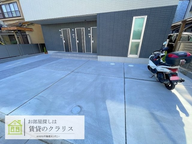グレイス長岡京 の駐車場
