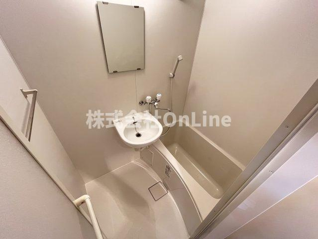 八尾市山本高安町２丁目のアパートの浴室