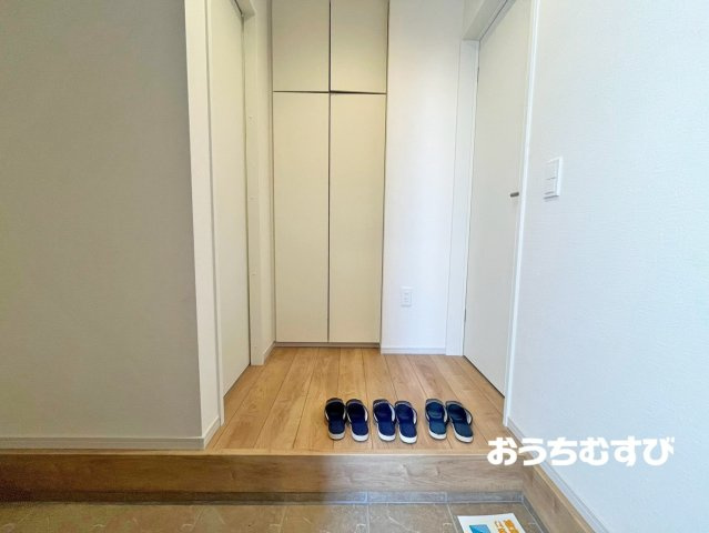 春日井市如意申町2期(全2棟)の玄関