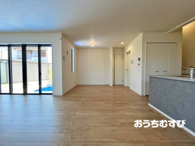 春日井市如意申町2期(全2棟)の居間・リビング