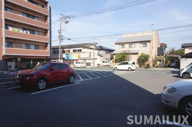 ベリーマンション出水の駐車場