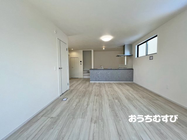 春日井市如意申町2期(全2棟)の居間・リビング