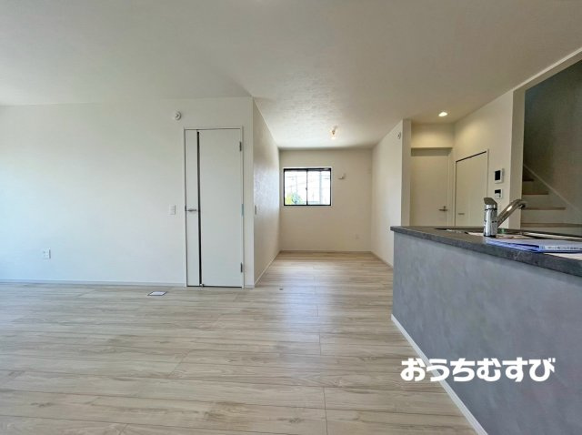 春日井市如意申町2期(全2棟)の居間・リビング