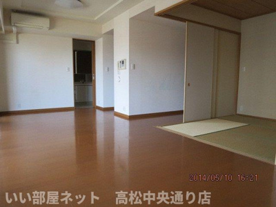 【内装】 | サーパス桜町二丁目