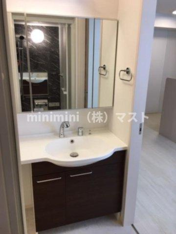 イルリッシュ上本町の洗面所