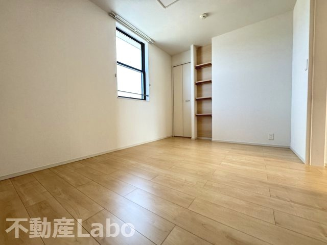 イルフィオーレ藍住Ａの洋室