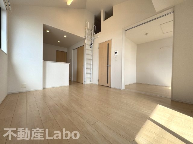 イルフィオーレ藍住Ａの居間・リビング