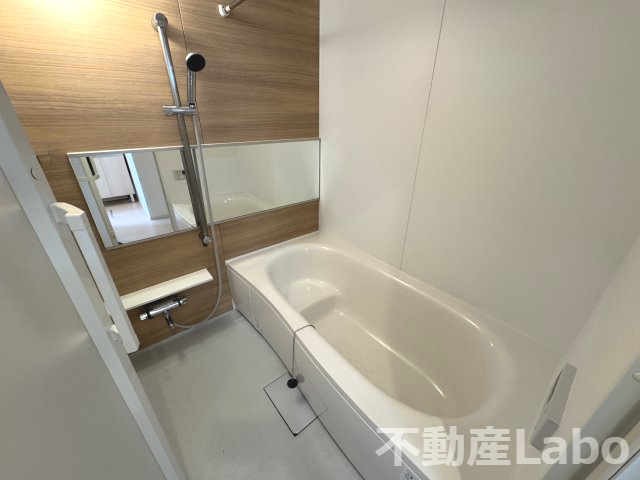 イルフィオーレ藍住Ａの浴室