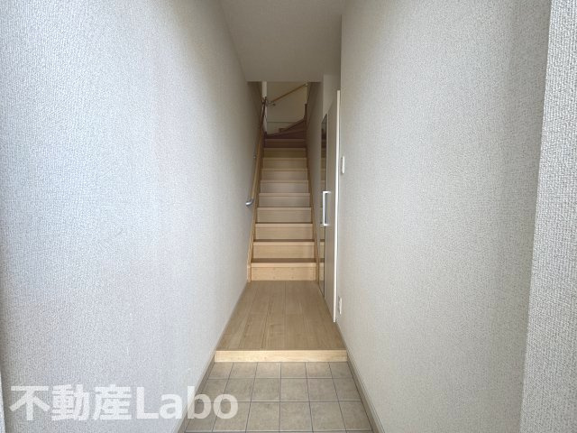 イルフィオーレ藍住Ａの玄関
