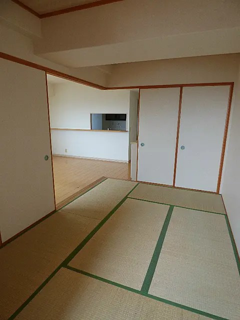 ワコーレパークグリーン王子公園の居間・リビング