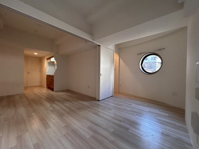 【居間・リビング】セレニテ神戸元町クレア