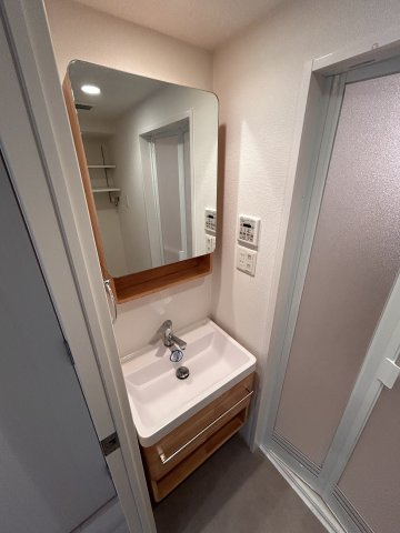 【洗面所】セレニテ神戸元町クレア