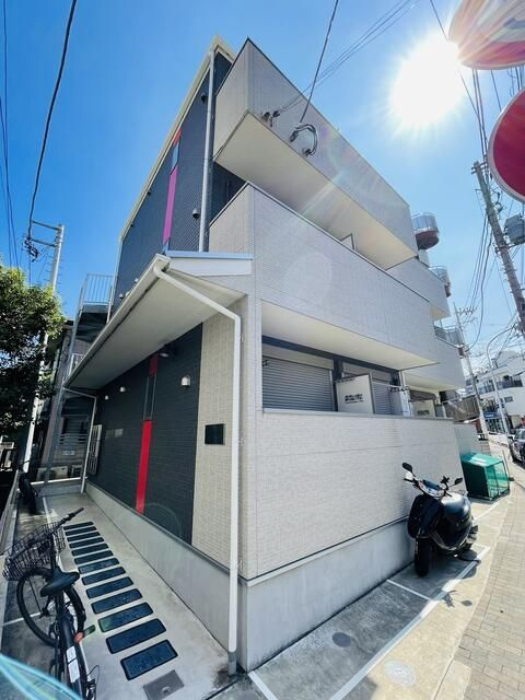 アベニール　トルハ