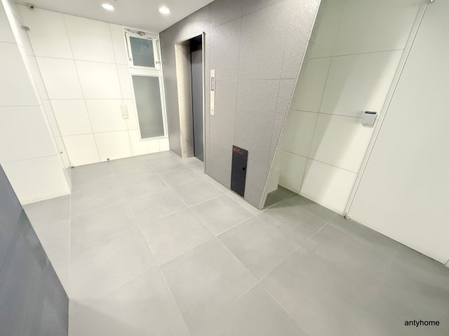 MONOLITH　仲介手数料無料のロビー