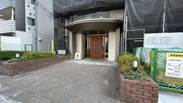 アイビーテラスのエントランス