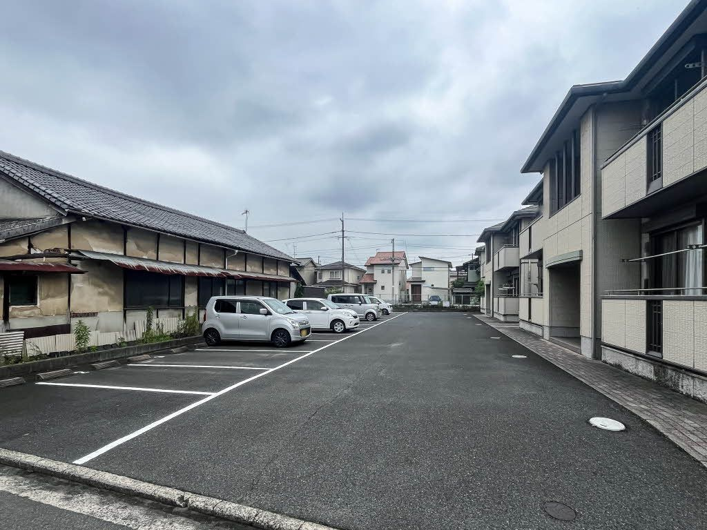 ソレイユ Ｂ棟の駐車場