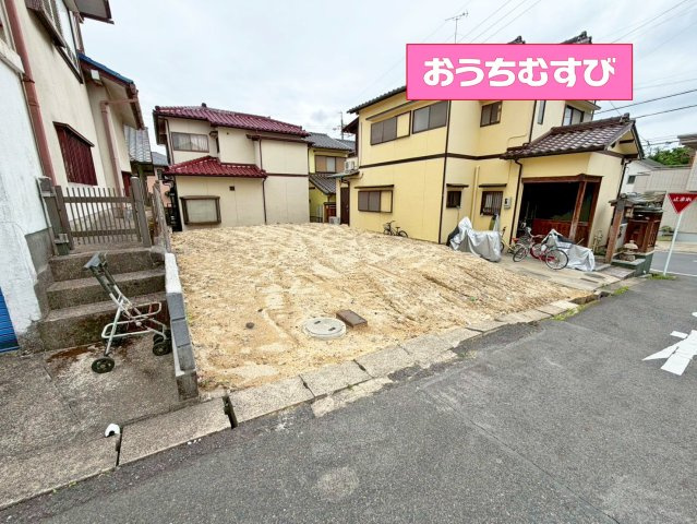 尾張旭市旭ヶ丘町3期(全1棟)の前面道路含む現地写真