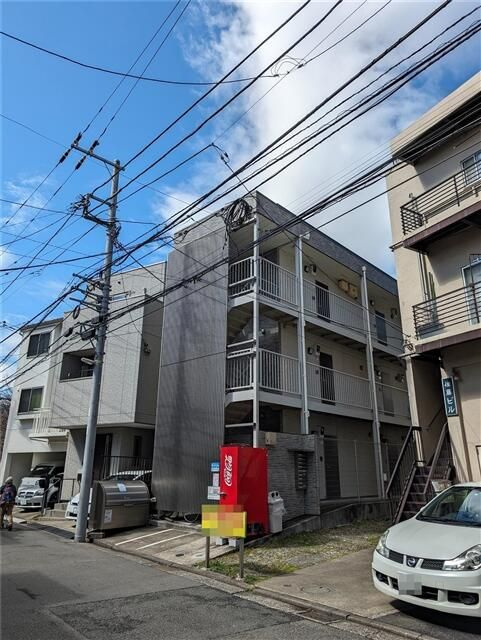 ＷＥＳＴ　ＹＯＫＯＨＡＭＡ