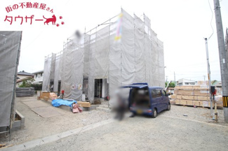 【外観】 | 開成小学校・郡山第一中学校区　GRADLE GAEDEN 郡山市大槻町　第３８　全９棟　６号棟 | 南東側から見た現状写真です♪　日当たり良好の物件です♪
