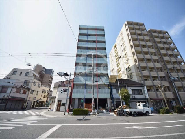 strataのエントランス|strata（ストラータ）　エントランス