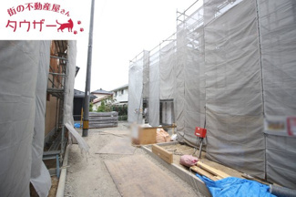 【駐車場】 | 開成小学校・郡山第一中学校区　GRADLE GAEDEN 郡山市大槻町　第３８　全９棟　７号棟 | 駐車スペース３～４台可能です！　外水道もついていますので洗車に便利です♪