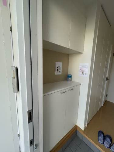 スカイメゾン １２番館の玄関