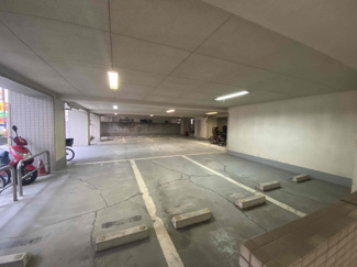 【駐車場】 | 第三ドムール長居 | マンション入居者専用の駐車場です。