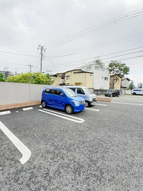フェリスコートの駐車場