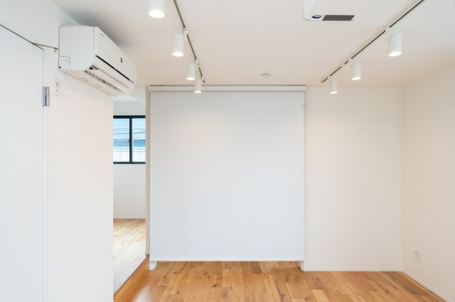 Recorrido Nakanoshinbashi 302号室の居間・リビング