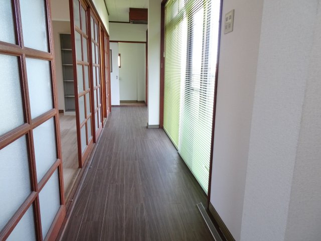 ガレージハウス神戸町の内装