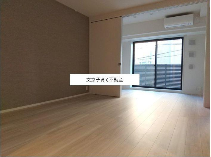 パークアクシス市谷左内町の居間・リビング