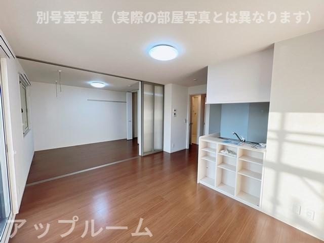 Ｓｕｎｎｙ Ｔｅｒｒａｃｅ Ⅲの居間・リビング