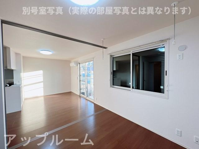 Ｓｕｎｎｙ Ｔｅｒｒａｃｅ Ⅲの居間・リビング