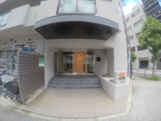 【エントランス】