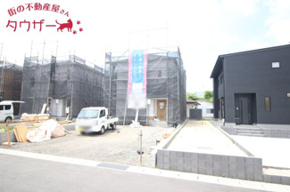 【駐車場】 | 須賀川第一小学校・須賀川第一中学校区　GRADLE GAEDEN 須賀川市影沼町　第４　全３棟　１号棟 | 駐車スペース３～４台可能です！　外水道もついていますので洗車に便利です♪
