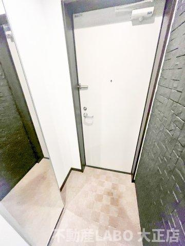 ヴェルジュ福町グランスイートの玄関