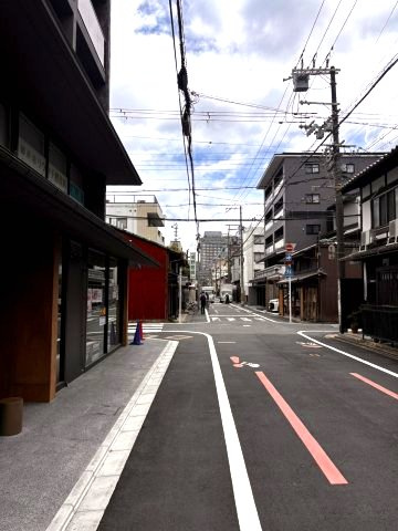 バインオークラビの周辺