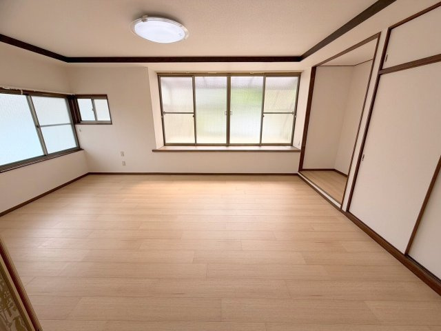 呉市焼山此原町の一戸建ての居間・リビング