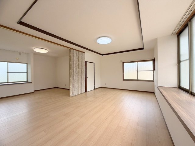 呉市焼山此原町の一戸建ての内装
