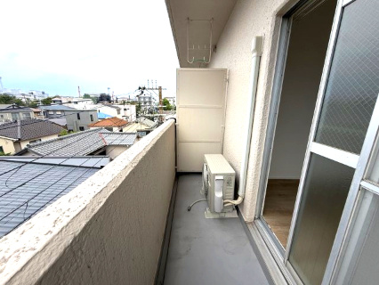 ドミトリー石屋川のバルコニー
