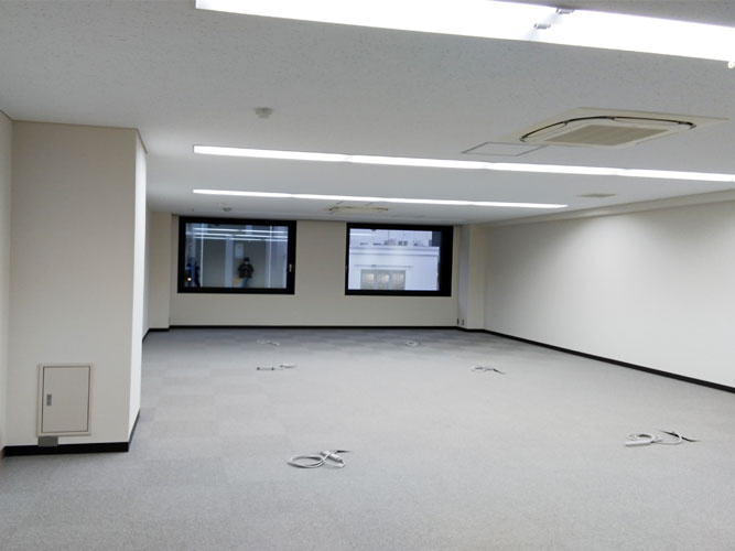 こまビル