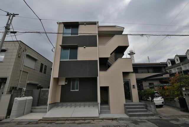 クレアコート川口のエントランス
