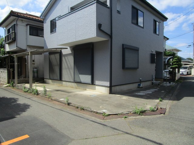 桶川市川田谷　中古戸建の駐車場